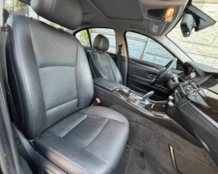 Черный БМВ 5 Серия, объемом двигателя 2 л и пробегом 70 тыс. км за 5550 $, фото 11 на Automoto.ua