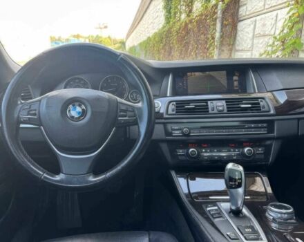 Черный БМВ 5 Серия, объемом двигателя 2 л и пробегом 70 тыс. км за 5550 $, фото 9 на Automoto.ua