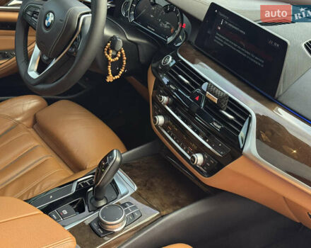 Черный БМВ 5 Серия, объемом двигателя 2 л и пробегом 151 тыс. км за 22950 $, фото 52 на Automoto.ua