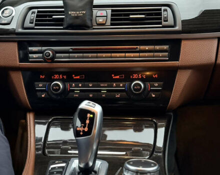 Чорний БМВ 5 Серія, об'ємом двигуна 2 л та пробігом 110 тис. км за 21950 $, фото 25 на Automoto.ua