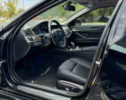 Черный БМВ 5 Серия, объемом двигателя 2 л и пробегом 77 тыс. км за 11000 $, фото 7 на Automoto.ua