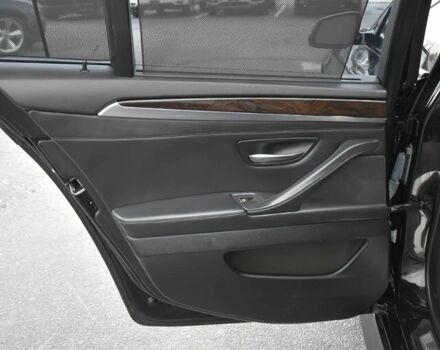 Черный БМВ 5 Серия, объемом двигателя 4.4 л и пробегом 75 тыс. км за 10000 $, фото 17 на Automoto.ua