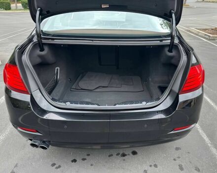 Чорний БМВ 5 Серія, об'ємом двигуна 2 л та пробігом 75 тис. км за 10500 $, фото 12 на Automoto.ua