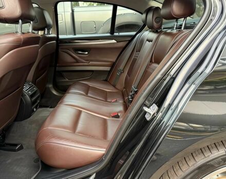 Черный БМВ 5 Серия, объемом двигателя 3 л и пробегом 74 тыс. км за 17000 $, фото 13 на Automoto.ua