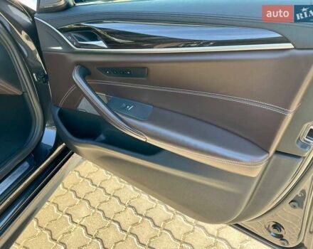 Чорний БМВ 5 Серія, об'ємом двигуна 3 л та пробігом 73 тис. км за 36800 $, фото 20 на Automoto.ua