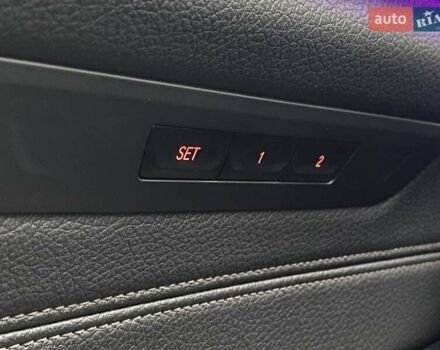 БМВ 5 Серия 2017 в Киеве на Automoto.ua Черный БМВ 5 Серия, объемом двигателя 3 л и пробегом 99 тыс. км за 31990 $, фото 22 на Automoto.ua