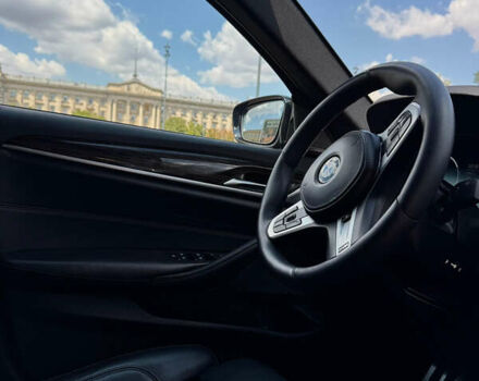 Черный БМВ 5 Серия, объемом двигателя 3 л и пробегом 191 тыс. км за 35999 $, фото 2 на Automoto.ua