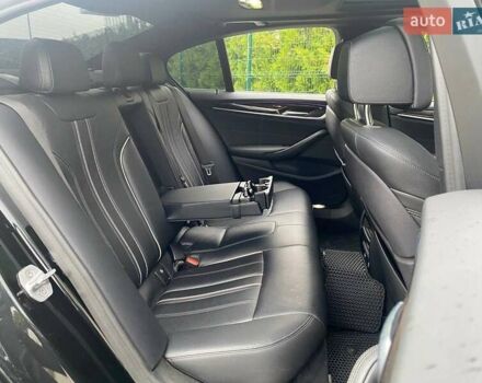 БМВ 5 Серия 2017 в Киеве на Automoto.ua Черный БМВ 5 Серия, объемом двигателя 3 л и пробегом 99 тыс. км за 31990 $, фото 10 на Automoto.ua