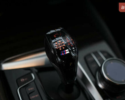 Чорний БМВ 5 Серія, об'ємом двигуна 2 л та пробігом 162 тис. км за 29999 $, фото 12 на Automoto.ua