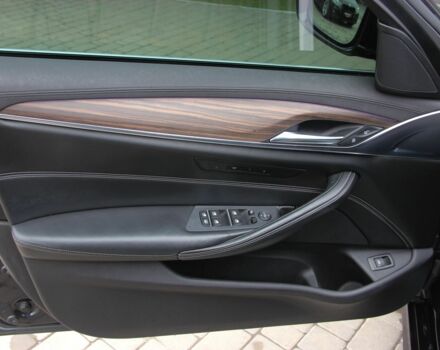 Чорний БМВ 5 Серія, об'ємом двигуна 2 л та пробігом 62 тис. км за 31000 $, фото 17 на Automoto.ua