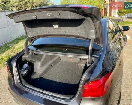 Чорний БМВ 5 Серія, об'ємом двигуна 3 л та пробігом 73 тис. км за 36800 $, фото 11 на Automoto.ua