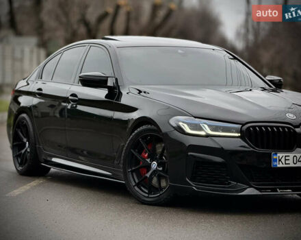Черный БМВ 5 Серия, объемом двигателя 3 л и пробегом 130 тыс. км за 36500 $, фото 4 на Automoto.ua