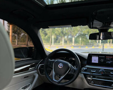 Черный БМВ 5 Серия, объемом двигателя 3 л и пробегом 130 тыс. км за 33333 $, фото 15 на Automoto.ua