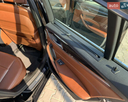 Чорний БМВ 5 Серія, об'ємом двигуна 3 л та пробігом 148 тис. км за 35000 $, фото 18 на Automoto.ua