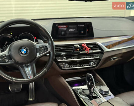 Чорний БМВ 5 Серія, об'ємом двигуна 3 л та пробігом 182 тис. км за 33500 $, фото 10 на Automoto.ua