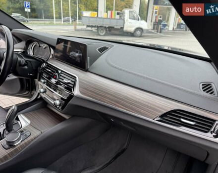 БМВ 5 Серия 2017 в Днепре (Днепропетровске) на Automoto.ua Черный БМВ 5 Серия, объемом двигателя 2 л и пробегом 148 тыс. км за 29900 $, фото 15 на Automoto.ua