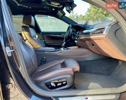 Чорний БМВ 5 Серія, об'ємом двигуна 3 л та пробігом 73 тис. км за 36800 $, фото 14 на Automoto.ua