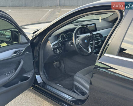 Черный БМВ 5 Серия, объемом двигателя 3 л и пробегом 159 тыс. км за 33700 $, фото 12 на Automoto.ua