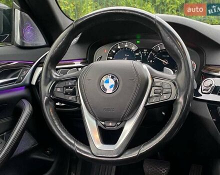БМВ 5 Серия 2017 в Киеве на Automoto.ua Черный БМВ 5 Серия, объемом двигателя 3 л и пробегом 99 тыс. км за 31990 $, фото 14 на Automoto.ua