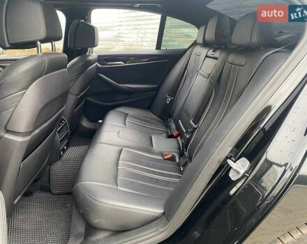 БМВ 5 Серия 2017 в Киеве на Automoto.ua Черный БМВ 5 Серия, объемом двигателя 3 л и пробегом 99 тыс. км за 31990 $, фото 9 на Automoto.ua