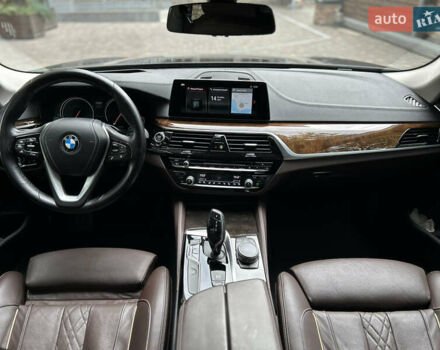 Черный БМВ 5 Серия, объемом двигателя 2.99 л и пробегом 220 тыс. км за 38000 $, фото 17 на Automoto.ua