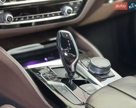 Чорний БМВ 5 Серія, об'ємом двигуна 3 л та пробігом 182 тис. км за 33500 $, фото 11 на Automoto.ua