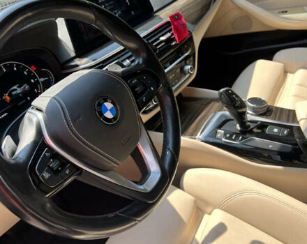 Чорний БМВ 5 Серія, об'ємом двигуна 2 л та пробігом 105 тис. км за 33500 $, фото 21 на Automoto.ua