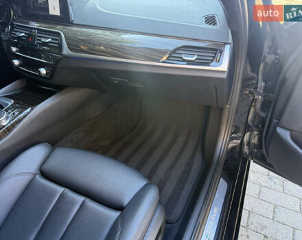 Черный БМВ 5 Серия, объемом двигателя 2 л и пробегом 277 тыс. км за 21500 $, фото 5 на Automoto.ua
