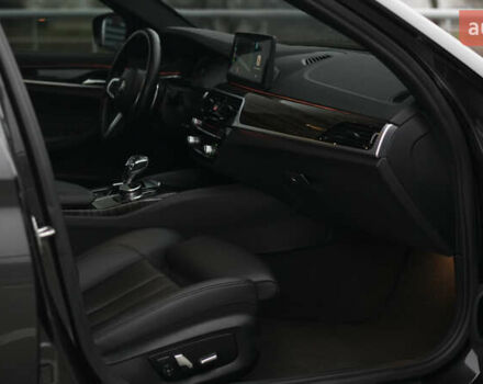 Чорний БМВ 5 Серія, об'ємом двигуна 2 л та пробігом 162 тис. км за 29999 $, фото 10 на Automoto.ua