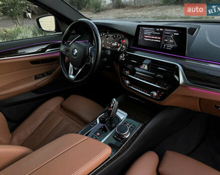 Черный БМВ 5 Серия, объемом двигателя 2 л и пробегом 155 тыс. км за 28500 $, фото 19 на Automoto.ua