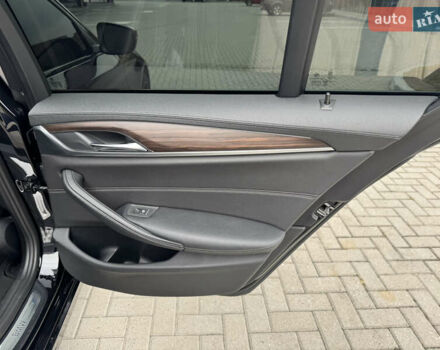 БМВ 5 Серия 2017 в Днепре (Днепропетровске) на Automoto.ua Черный БМВ 5 Серия, объемом двигателя 2 л и пробегом 148 тыс. км за 29900 $, фото 13 на Automoto.ua