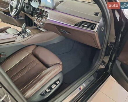 Черный БМВ 5 Серия, объемом двигателя 2 л и пробегом 135 тыс. км за 32000 $, фото 1 на Automoto.ua