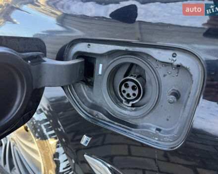 Черный БМВ 5 Серия, объемом двигателя 2 л и пробегом 277 тыс. км за 21500 $, фото 11 на Automoto.ua