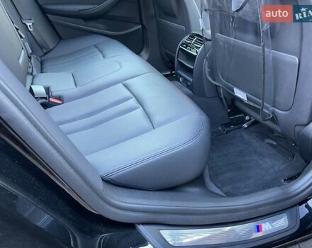 Чорний БМВ 5 Серія, об'ємом двигуна 2 л та пробігом 77 тис. км за 29500 $, фото 26 на Automoto.ua
