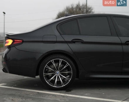 Чорний БМВ 5 Серія, об'ємом двигуна 2 л та пробігом 162 тис. км за 29999 $, фото 5 на Automoto.ua