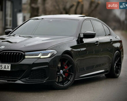 Черный БМВ 5 Серия, объемом двигателя 3 л и пробегом 130 тыс. км за 36500 $, фото 2 на Automoto.ua