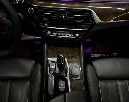 Черный БМВ 5 Серия, объемом двигателя 3 л и пробегом 147 тыс. км за 34900 $, фото 22 на Automoto.ua