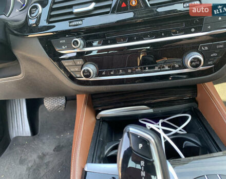 Чорний БМВ 5 Серія, об'ємом двигуна 3 л та пробігом 148 тис. км за 35000 $, фото 17 на Automoto.ua