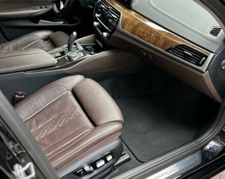 Черный БМВ 5 Серия, объемом двигателя 2.99 л и пробегом 220 тыс. км за 38000 $, фото 12 на Automoto.ua