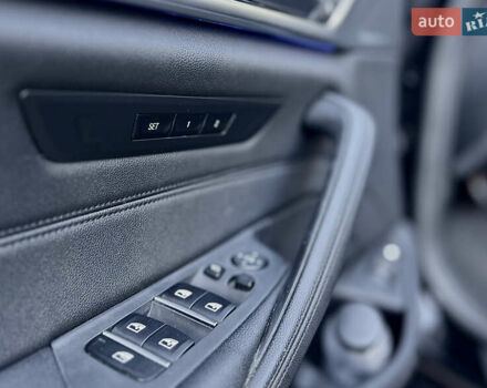 Черный БМВ 5 Серия, объемом двигателя 2 л и пробегом 117 тыс. км за 31000 $, фото 32 на Automoto.ua