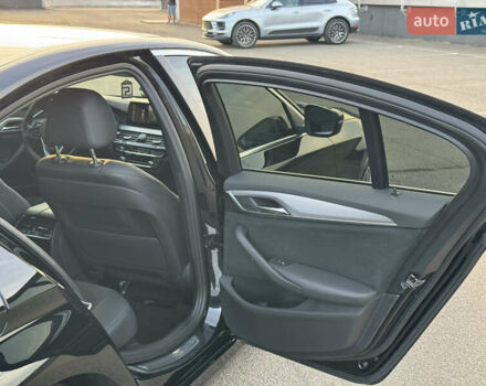 Черный БМВ 5 Серия, объемом двигателя 3 л и пробегом 159 тыс. км за 33700 $, фото 24 на Automoto.ua