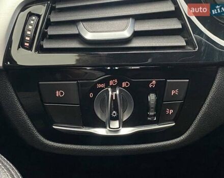 БМВ 5 Серия 2017 в Киеве на Automoto.ua Черный БМВ 5 Серия, объемом двигателя 3 л и пробегом 99 тыс. км за 31990 $, фото 23 на Automoto.ua