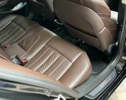 Черный БМВ 5 Серия, объемом двигателя 2.99 л и пробегом 220 тыс. км за 38000 $, фото 13 на Automoto.ua