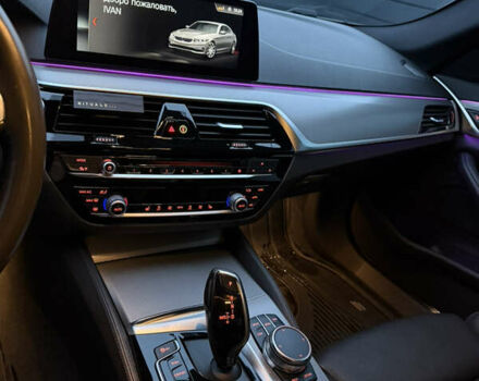 Чорний БМВ 5 Серія, об'ємом двигуна 2 л та пробігом 129 тис. км за 31000 $, фото 13 на Automoto.ua