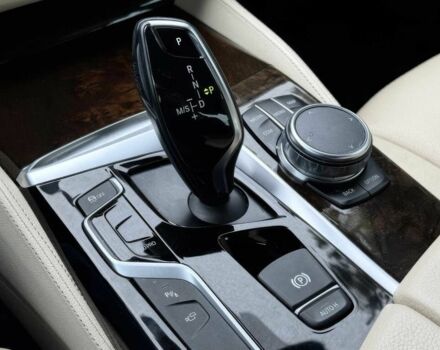 Чорний БМВ 5 Серія, об'ємом двигуна 3 л та пробігом 43 тис. км за 22500 $, фото 12 на Automoto.ua