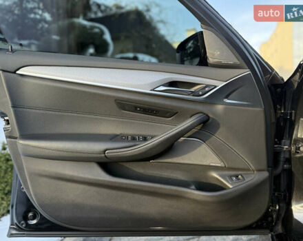 Чорний БМВ 5 Серія, об'ємом двигуна 3 л та пробігом 91 тис. км за 38500 $, фото 26 на Automoto.ua