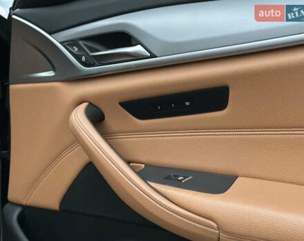 Черный БМВ 5 Серия, объемом двигателя 2 л и пробегом 290 тыс. км за 26499 $, фото 100 на Automoto.ua