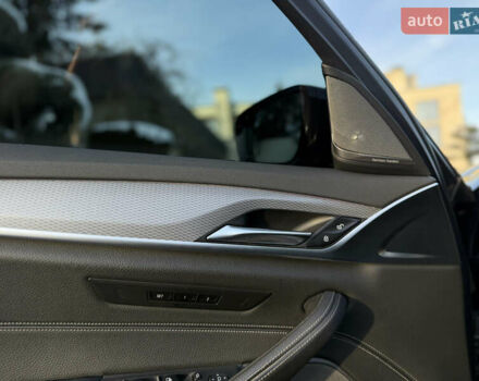 Чорний БМВ 5 Серія, об'ємом двигуна 3 л та пробігом 91 тис. км за 38500 $, фото 27 на Automoto.ua