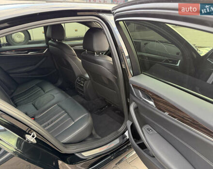 БМВ 5 Серия 2018 в Киеве на Automoto.ua Черный БМВ 5 Серия, объемом двигателя 2 л и пробегом 114 тыс. км за 28500 $, фото 25 на Automoto.ua