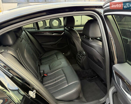 БМВ 5 Серия 2018 в Киеве на Automoto.ua Черный БМВ 5 Серия, объемом двигателя 2 л и пробегом 114 тыс. км за 28500 $, фото 26 на Automoto.ua